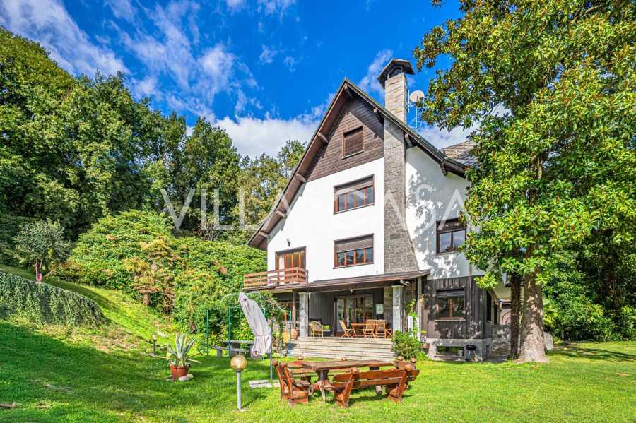 Продается элитная вилла в Ароне, озеро Маджоре