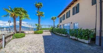 Элитные апартаменты в исторической вилле на озере Маджоре