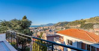 Вилла с видом на море в Велекрозии