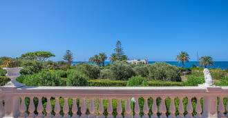 Уникальная резиденция в Санта-Маринелле